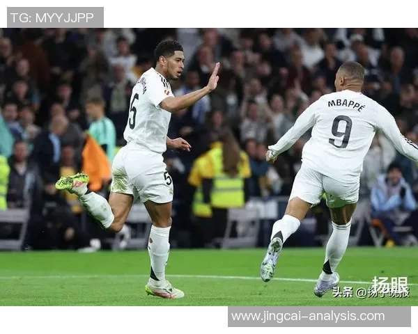 国王杯精彩对决皇马与那不勒斯2-2平局逆转瞬间引发全场热烈反响