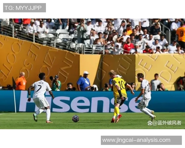 西甲激战波尔图与皇马战成平局逆转瞬间点燃全场激情 西甲激战波尔图与皇马战成平局逆转瞬间点燃全场激情