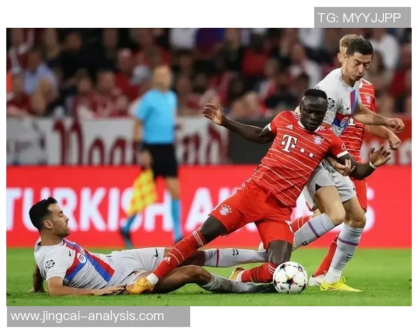 友谊赛精彩回顾拜仁与巴萨的点球大战引发全场热烈反响